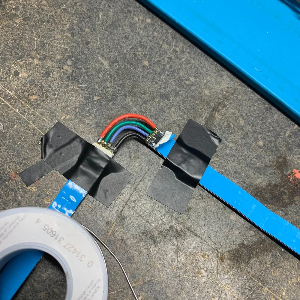 High-density soldered connections in tight corner joints