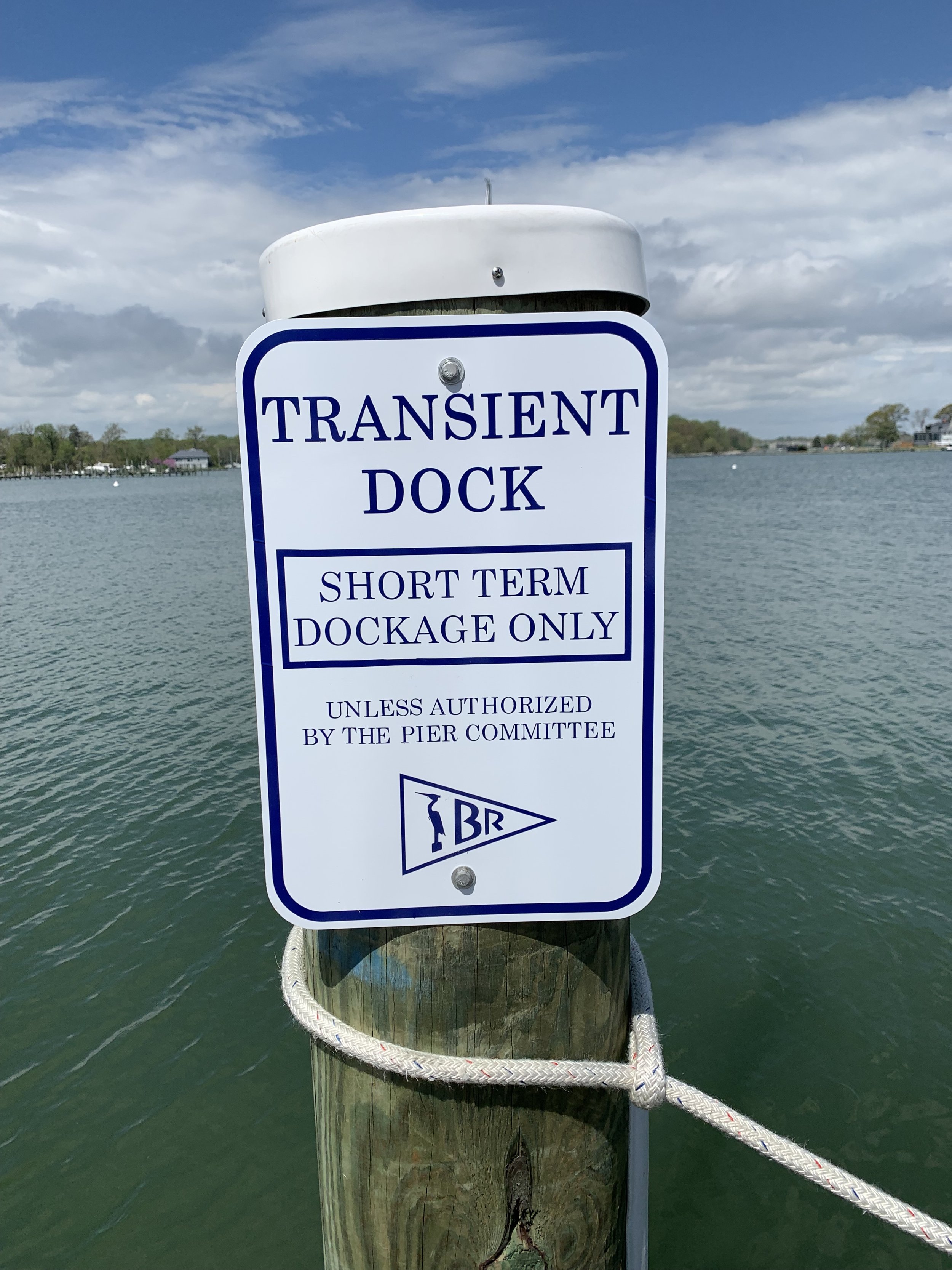Transient dock marine sign